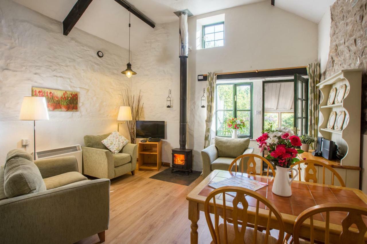 Cwm Connell Coastal Cottages Moylgrove 외부 사진