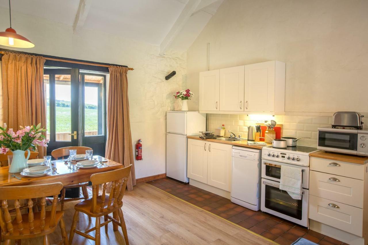 Cwm Connell Coastal Cottages Moylgrove 외부 사진